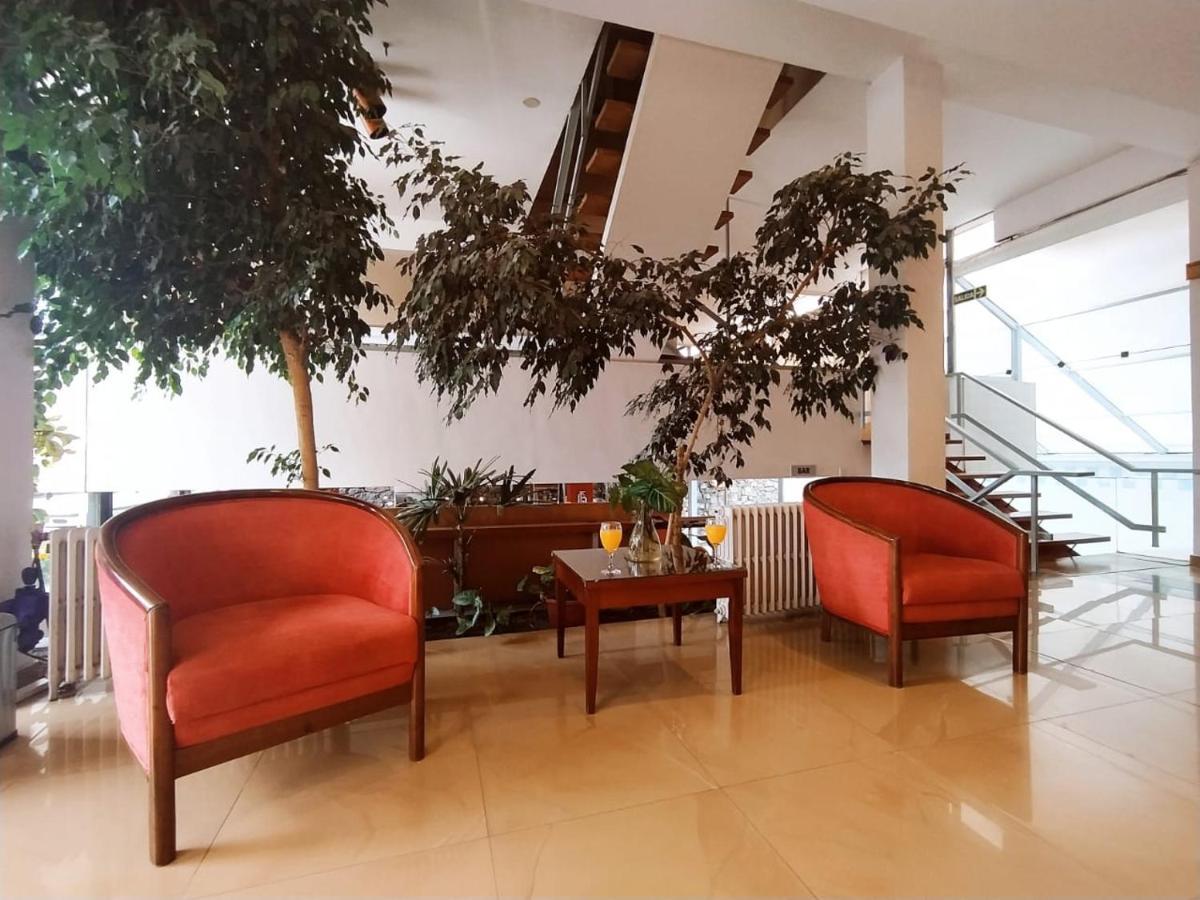 Gran Lourdes Hotel By Cph Вила Карлос Пас Екстериор снимка